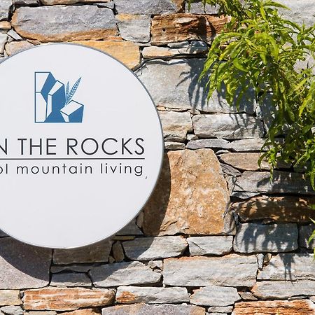 Aparthotel On The Rocks Theologos  Exterior foto